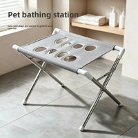 Pet grooming and beauty station